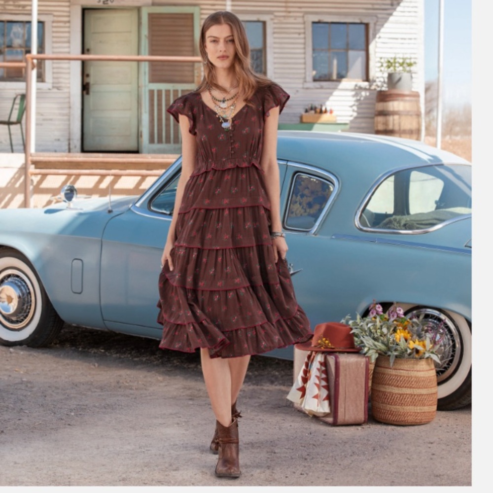 NWOT! Beautiful Sundance Maple dress.